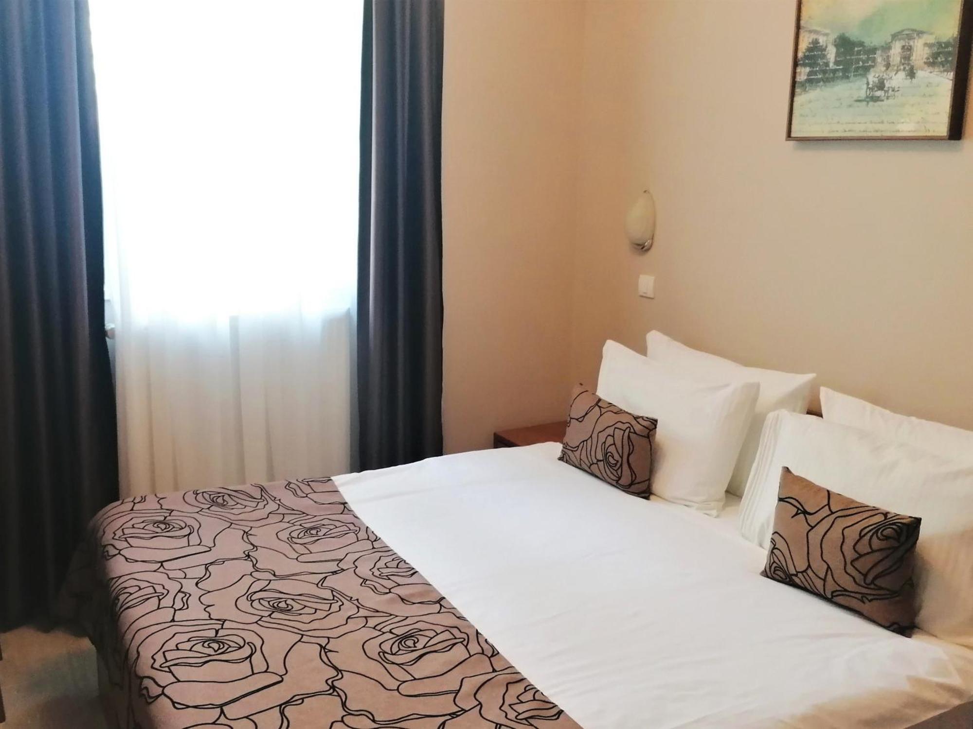 Belgrade City Hotel Room photo